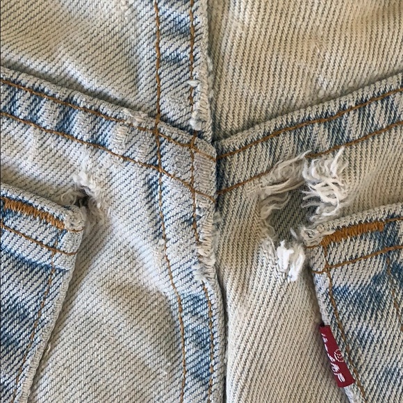 Perfect Vintage Levi’s Denim Shorts- Size 26/27 - Picture 4 of 8